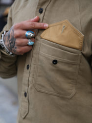 Fleurs de Bagne La Surchemise “Olerón” Moleskine – Kaki Sand