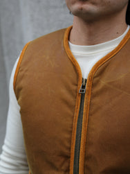 Fleurs de Bagne Gilet Discipline – Gold Wax Halley Stevenson / White Fur (W23-011M)