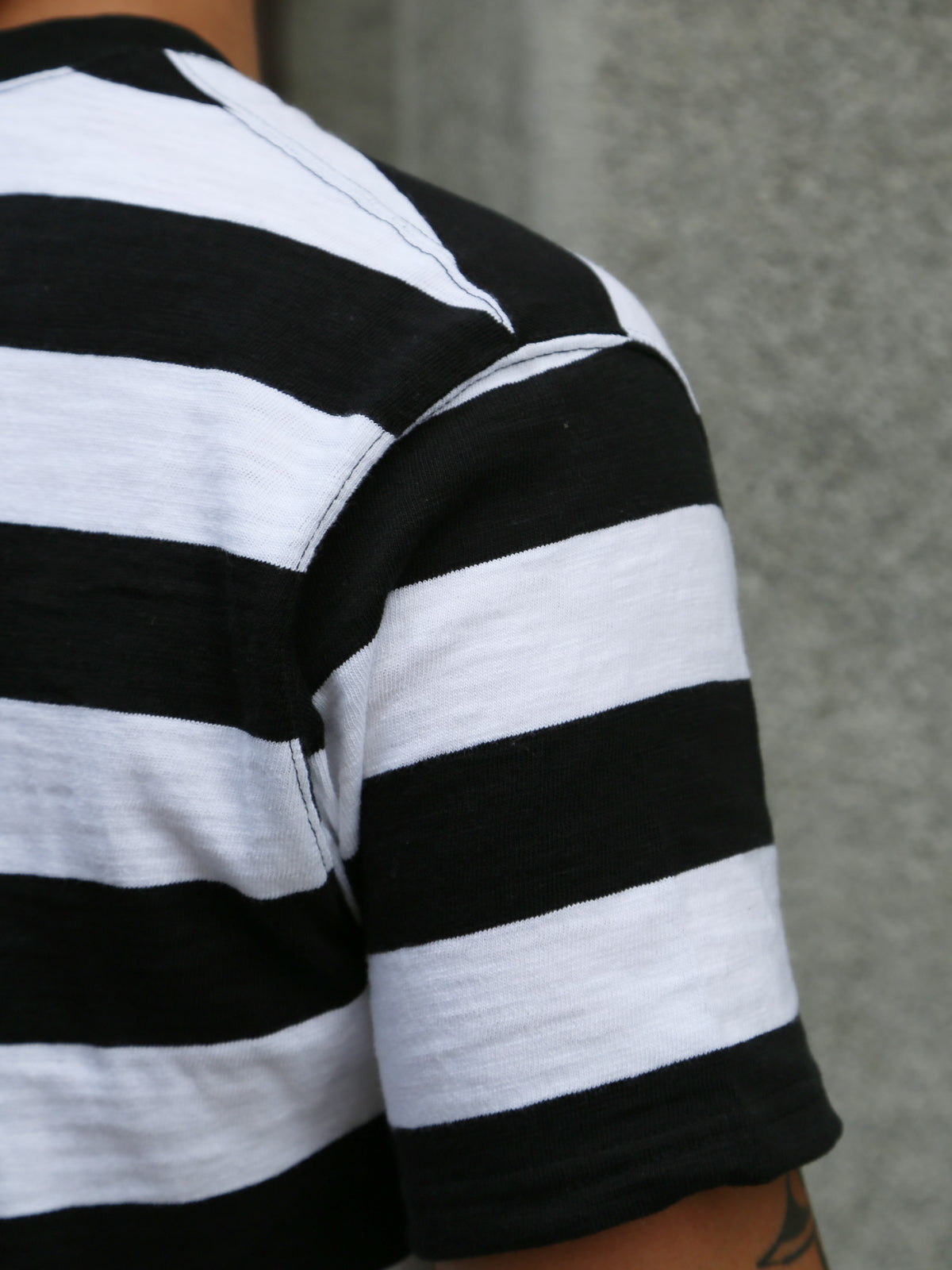 The Real McCoy's Buco Stripe Tee S/S – Black/White (BC24002-010)