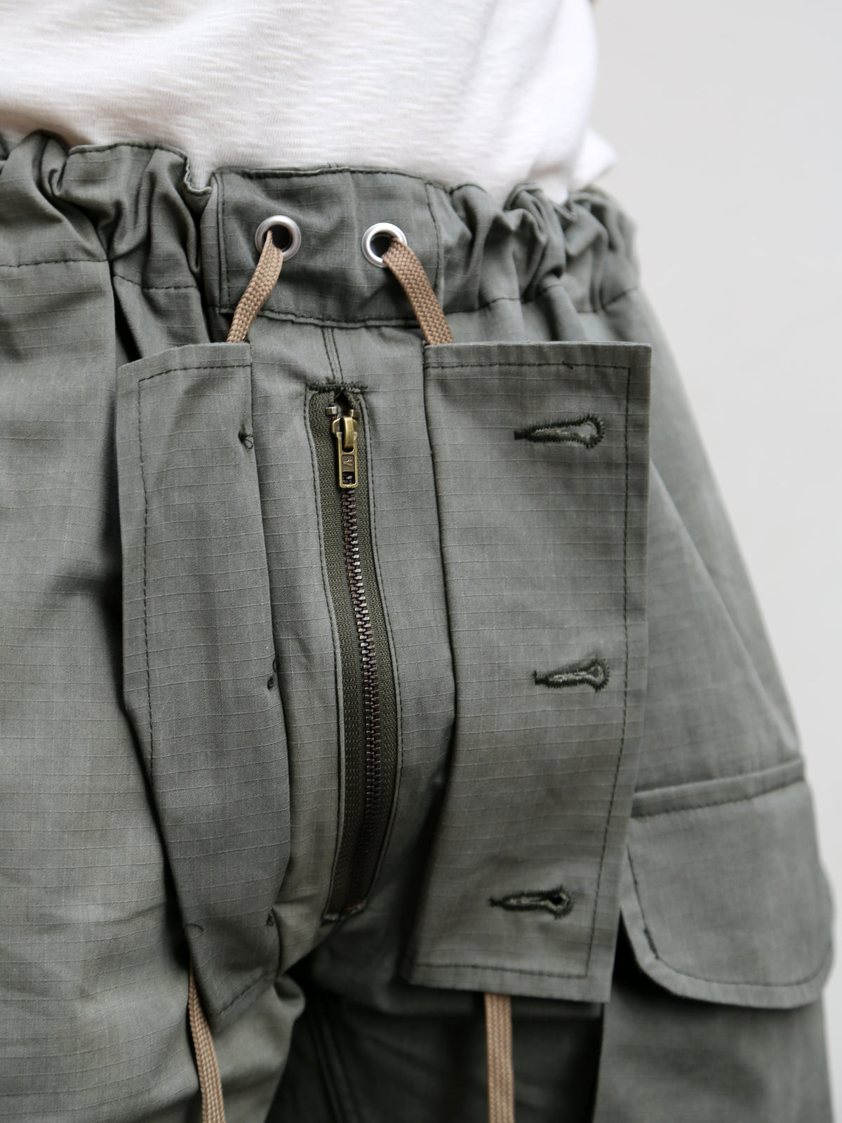 Fleurs De Bagne Short Submariner – Kaki