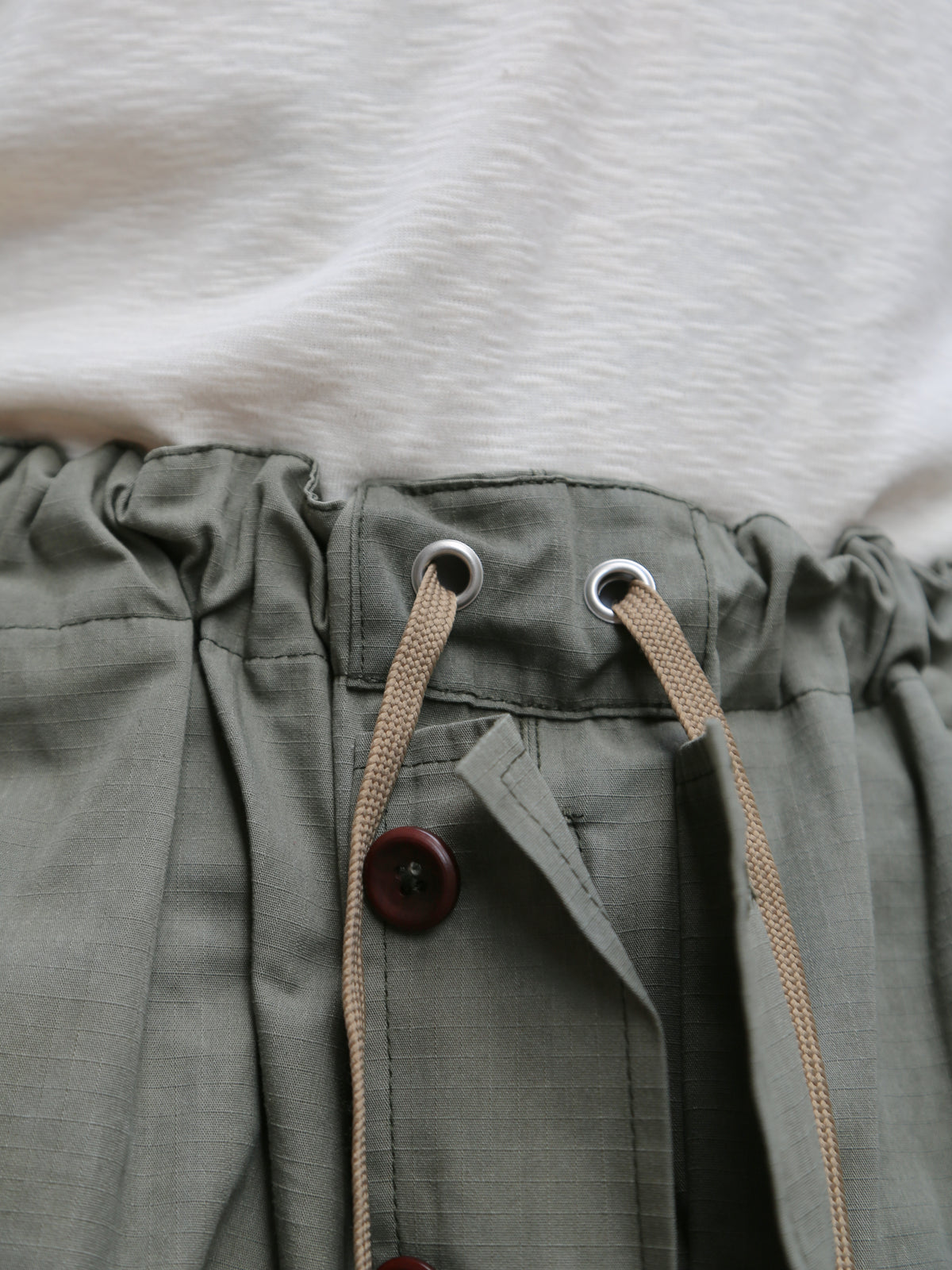 Fleurs De Bagne Short Submariner – Kaki