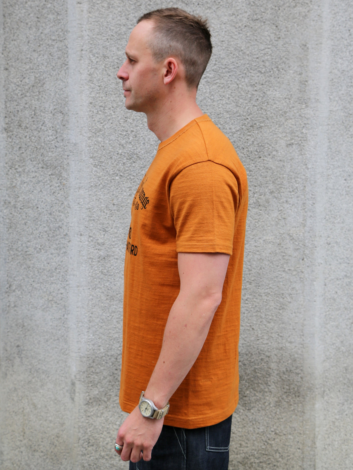 The Real McCoy's Buco Athletic Tee Trophy Room Lounge – Mustard (BC25007-061)