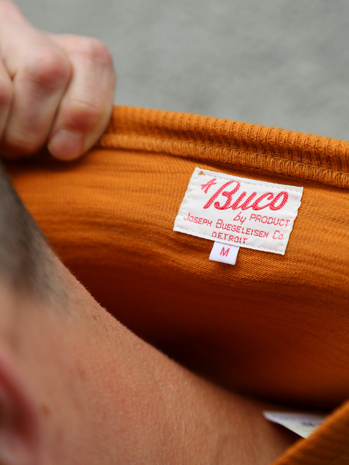 The Real McCoy's Buco Athletic Tee Trophy Room Lounge – Mustard (BC25007-061)