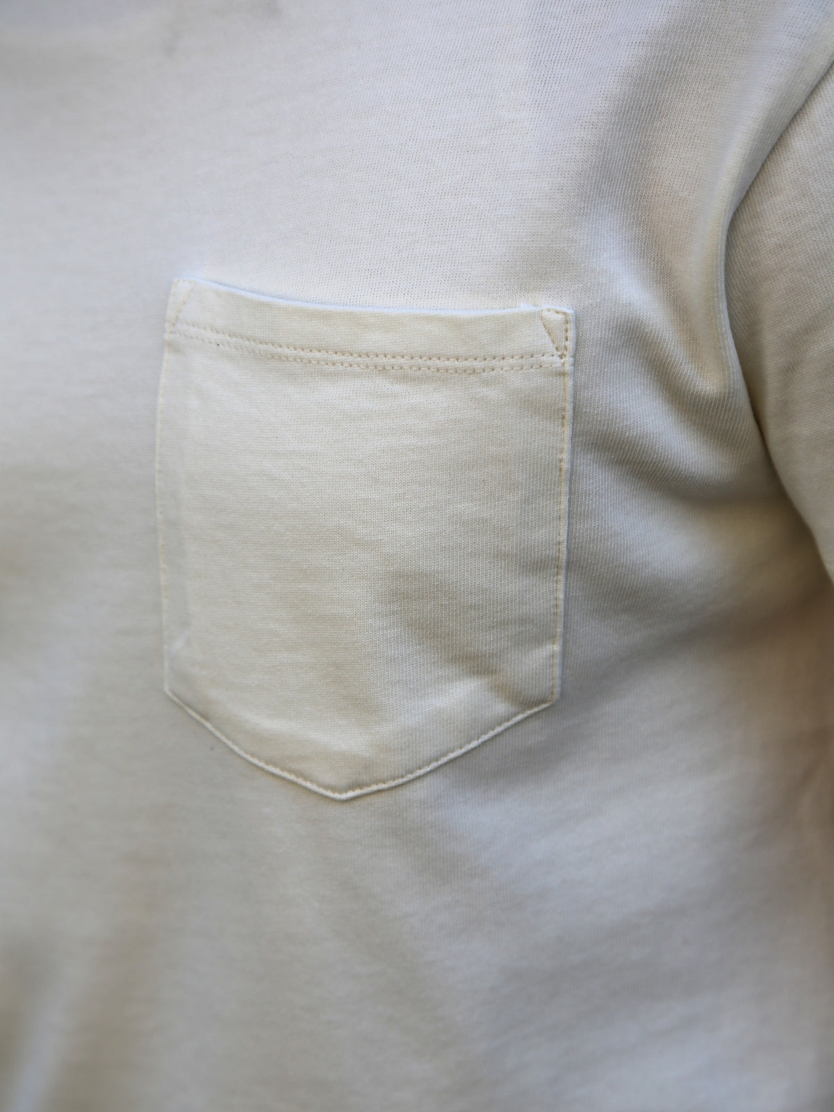 Indigofera Wilson T-Shirt – Cocatoo White (2301-155-10)