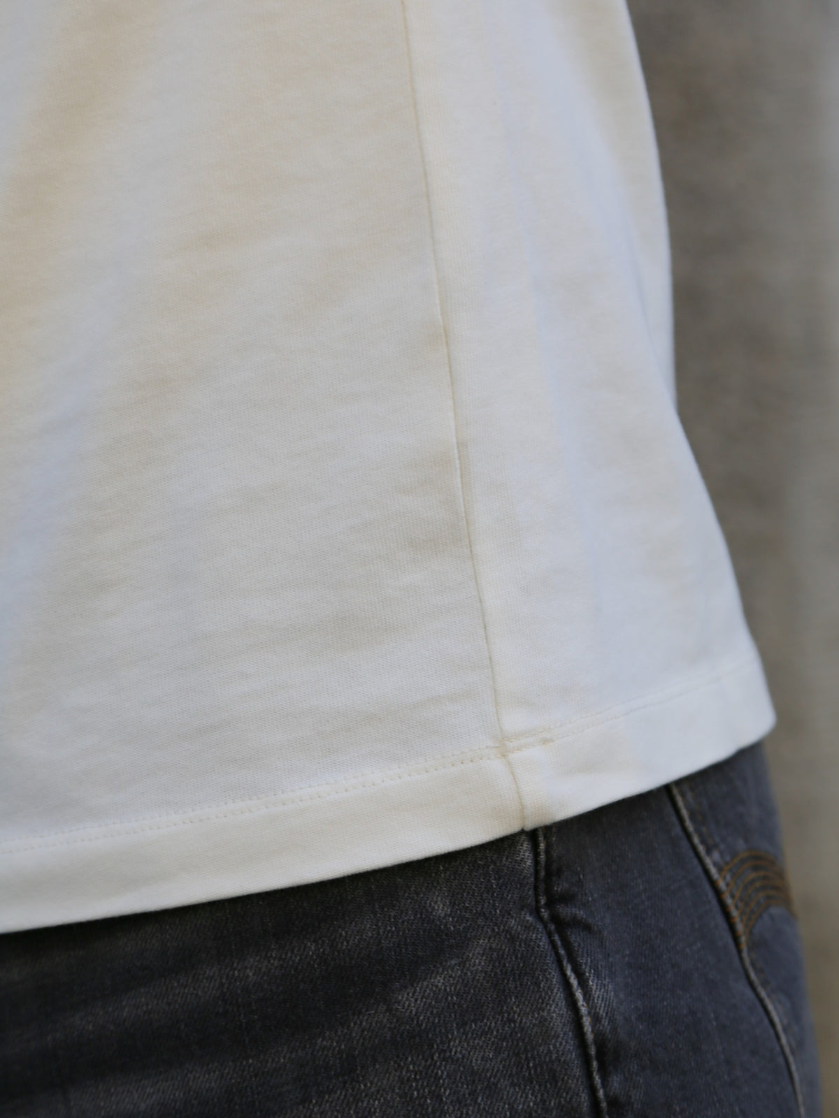 Indigofera Wilson T-Shirt – Cocatoo White (2301-155-10)