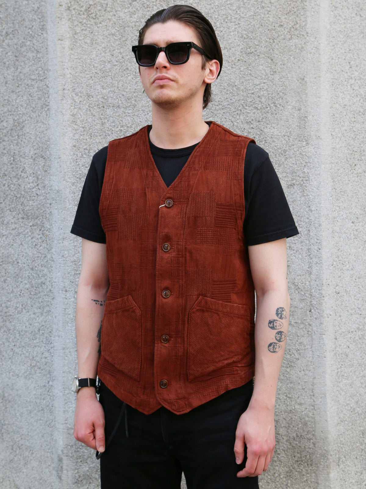 Studio D'Artisan "Amami Dorozome" Boro Jacquard Vest – Brown (4605)
