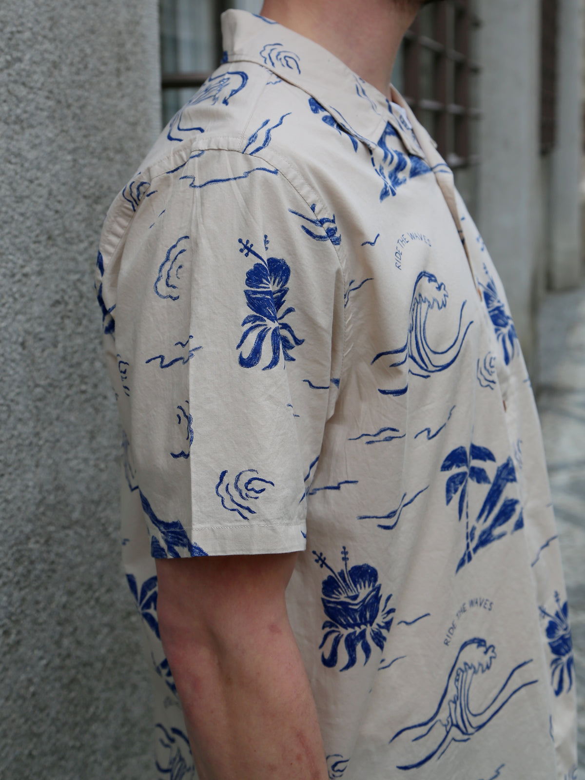 Nudie Jeans Arvid Waves Hawaii Shirt – Ecru (140836)