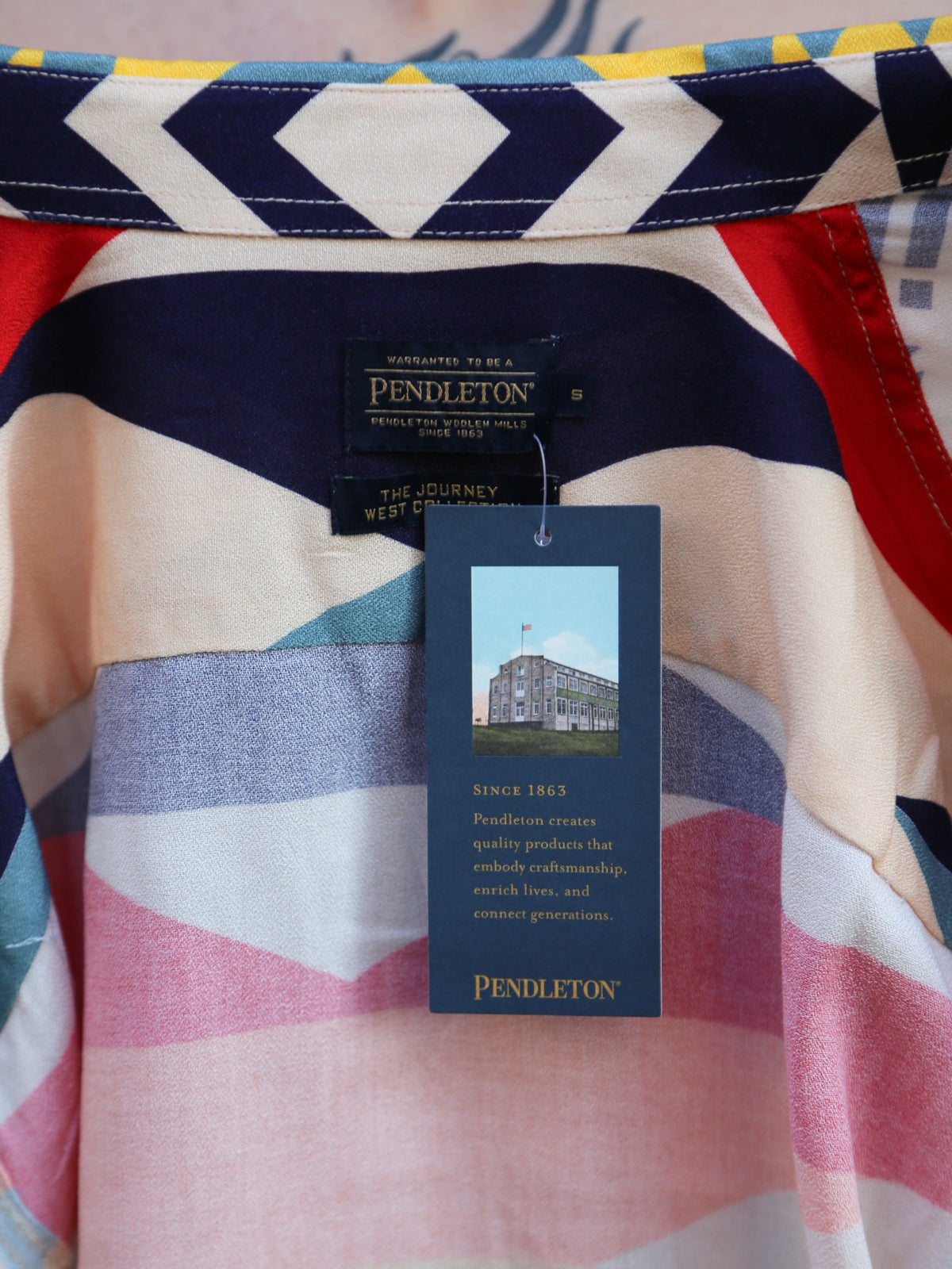 Pendleton Vacation Shirt – Fire Legend (PNM2501-0405FRE)