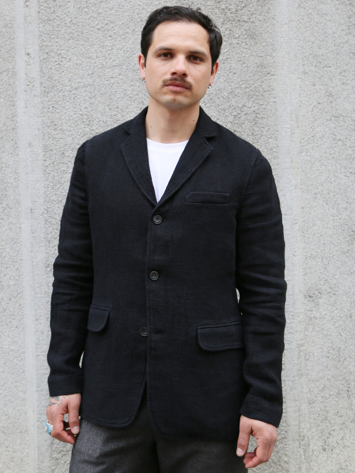 Hansen Garments Charlie Easy Three Button Blazer – Black Gauze (29-58-2)