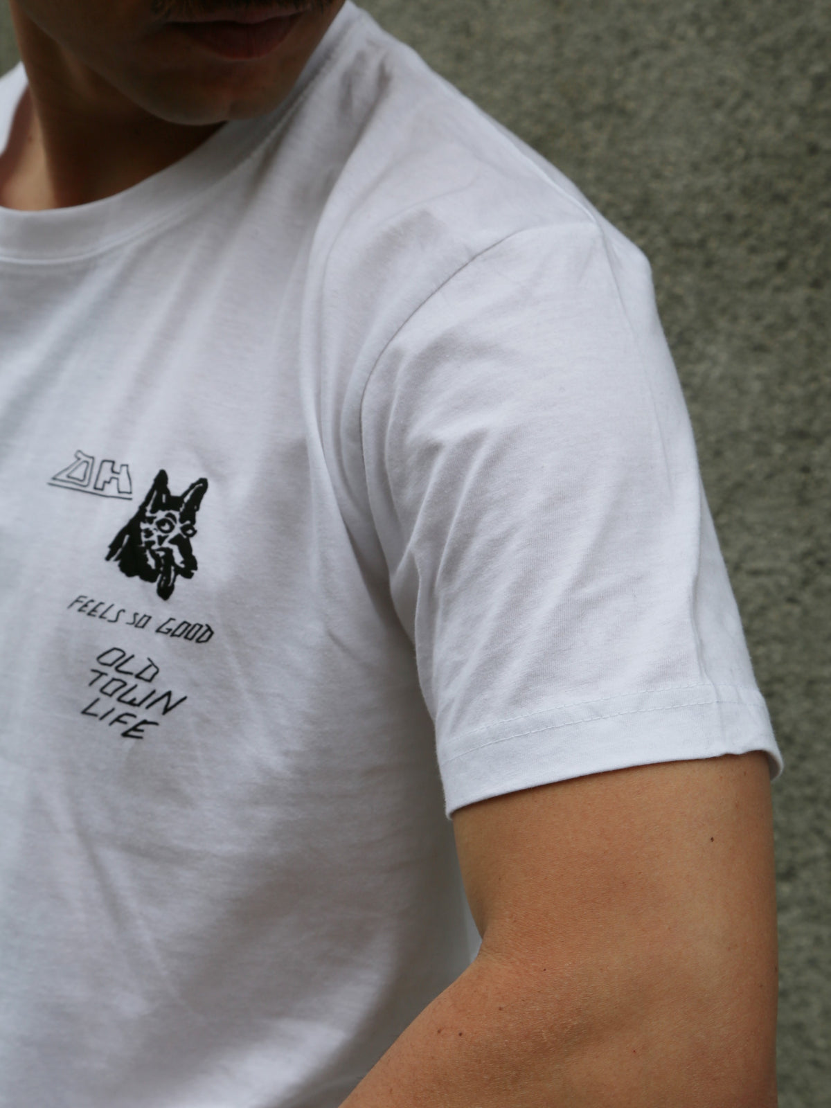 Blue Blanket Denim Heads 10th Anniversary Printed Tubular T-shirt – White (TS9 IT78)