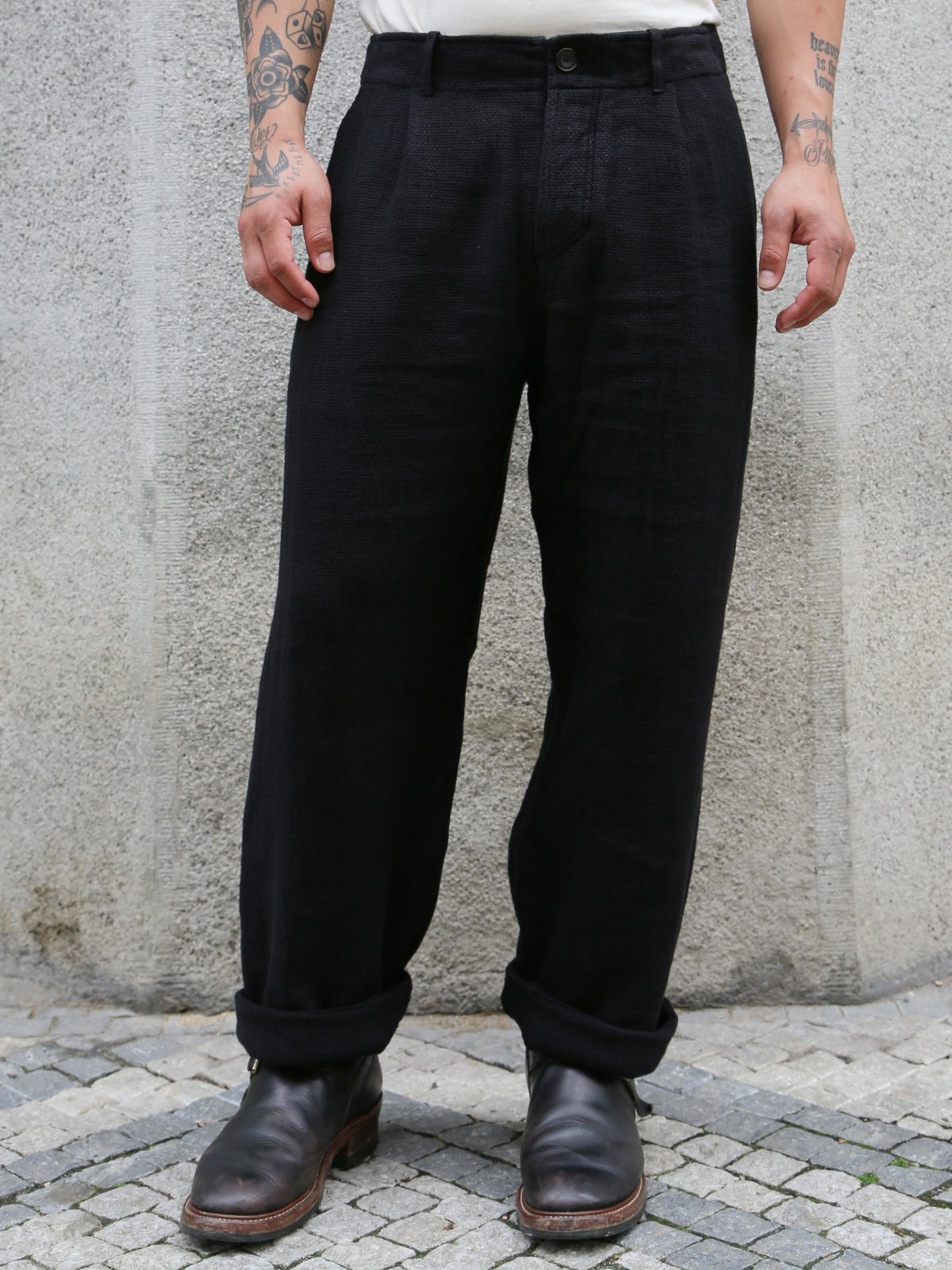 Hansen Garments Bobby Wide Pleated Trousers – Black Gauze (29-58-2)