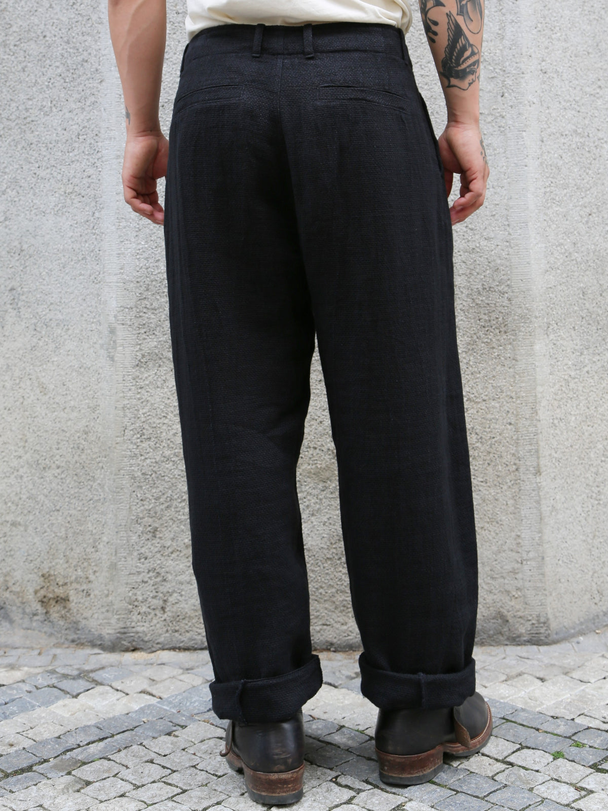 Hansen Garments Bobby Wide Pleated Trousers – Black Gauze (29-58-2)