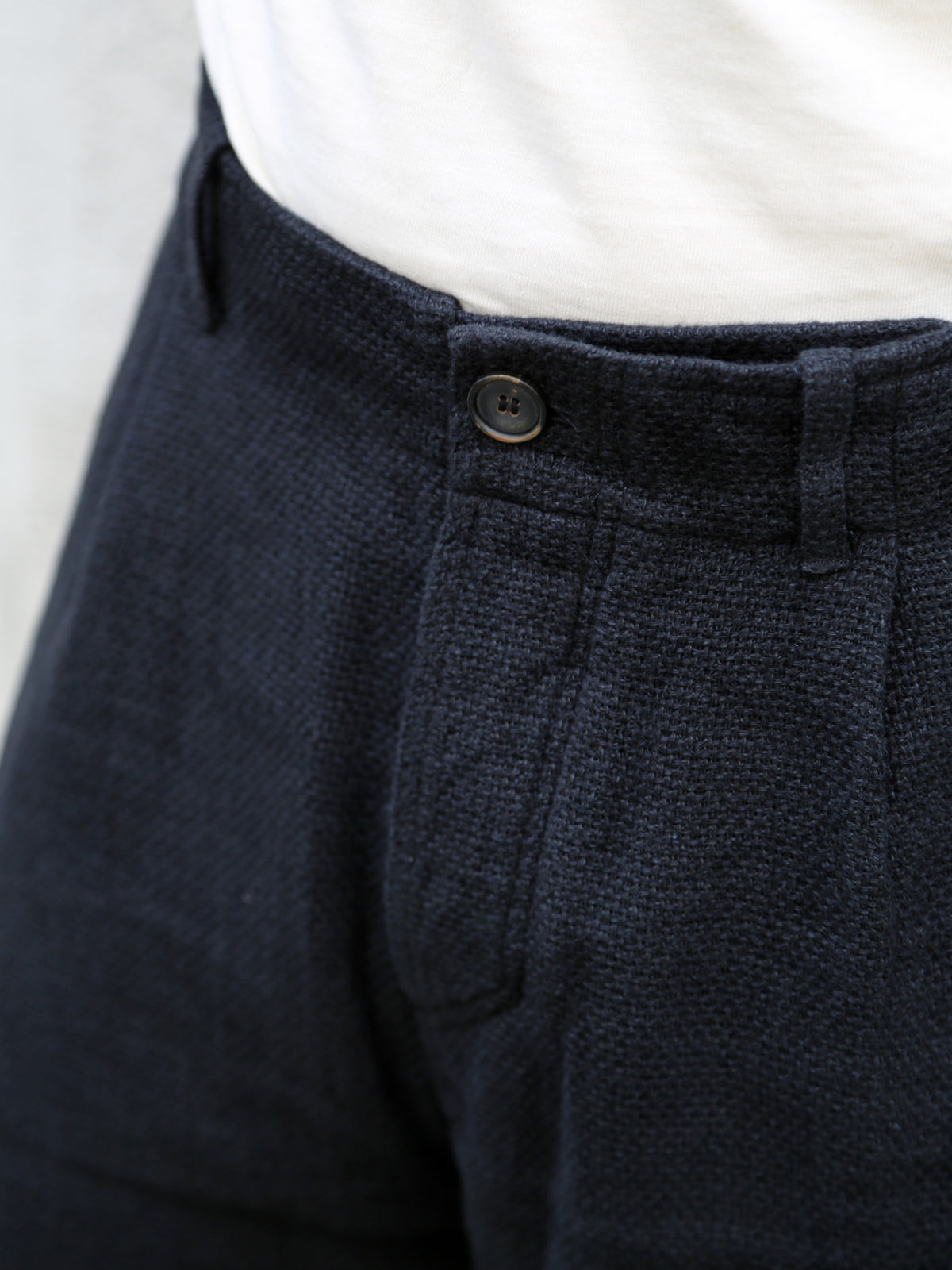 Hansen Garments Bobby Wide Pleated Trousers – Black Gauze (29-58-2)