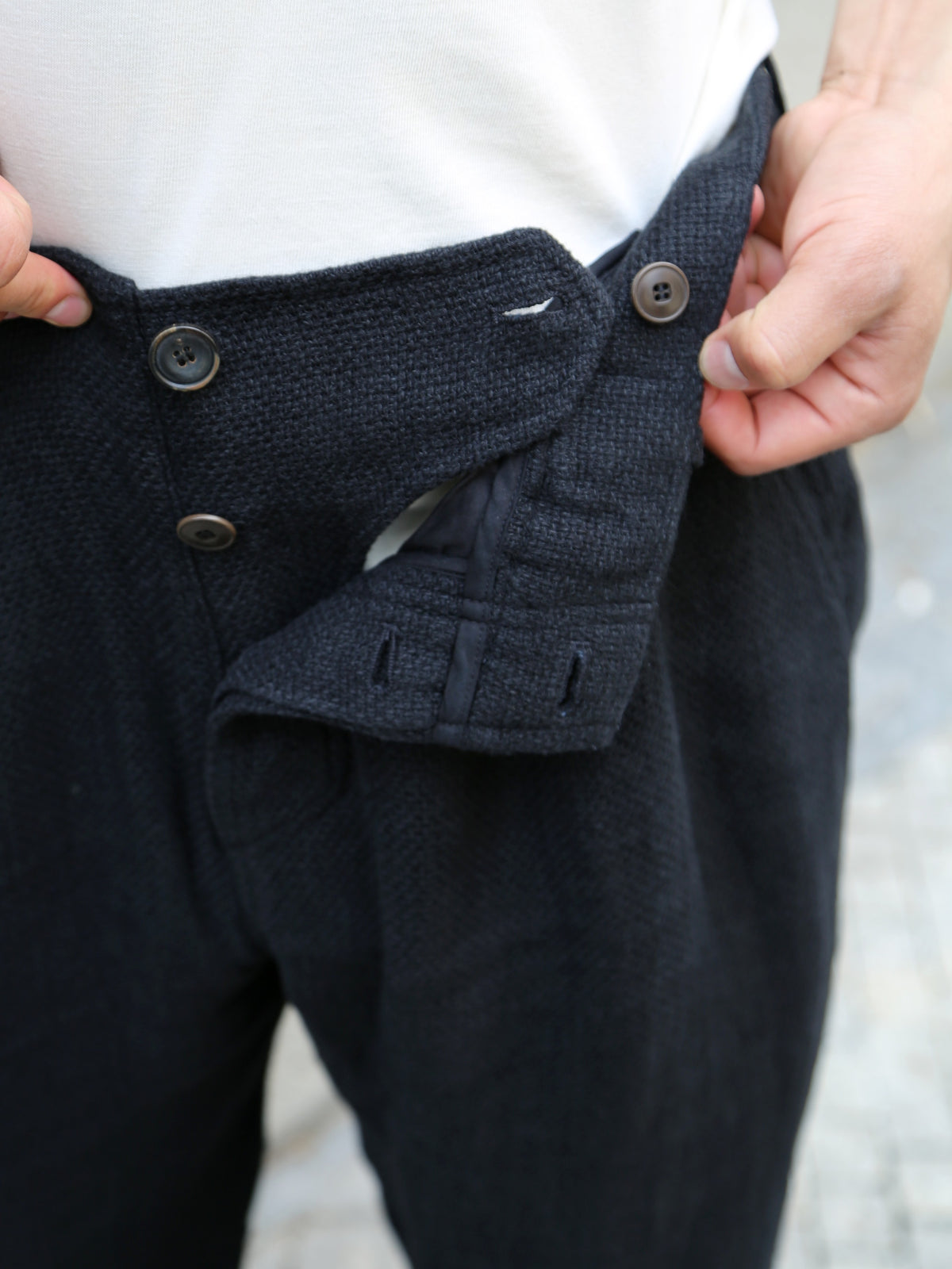 Hansen Garments Bobby Wide Pleated Trousers – Black Gauze (29-58-2)