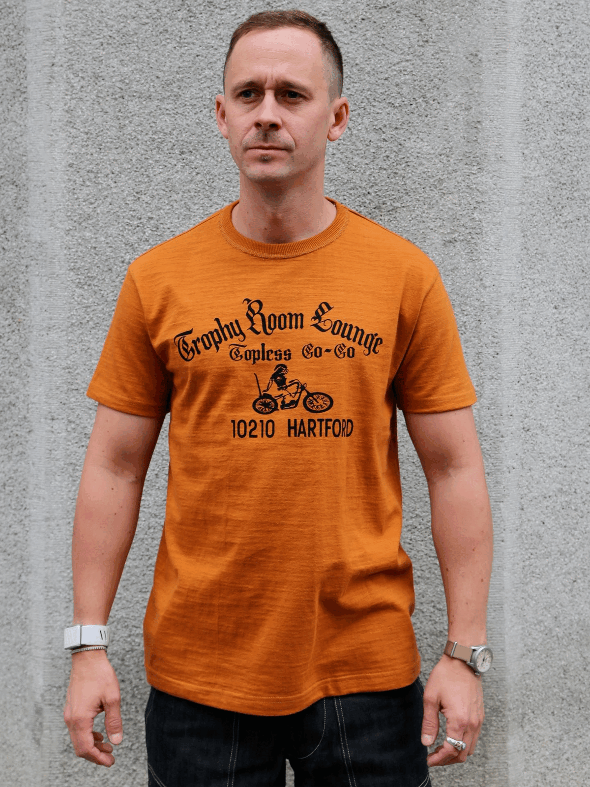 The Real McCoy's Buco Athletic Tee Trophy Room Lounge – Mustard (BC25007-061)