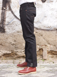 Indigofera Clint Thunderblack (limited)