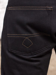 Indigofera Clint Thunderblack (limited)