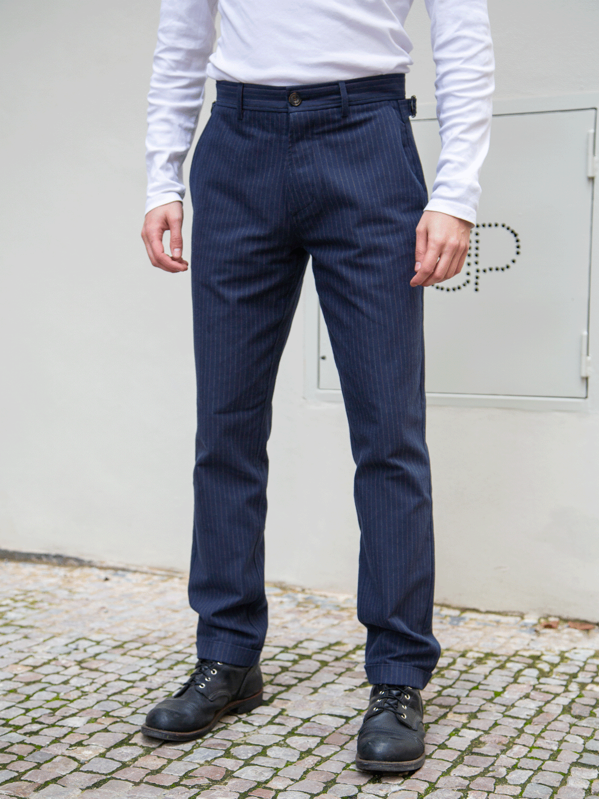 Hansen Finn / Side Buckle Regular Trousers - Blue Pin