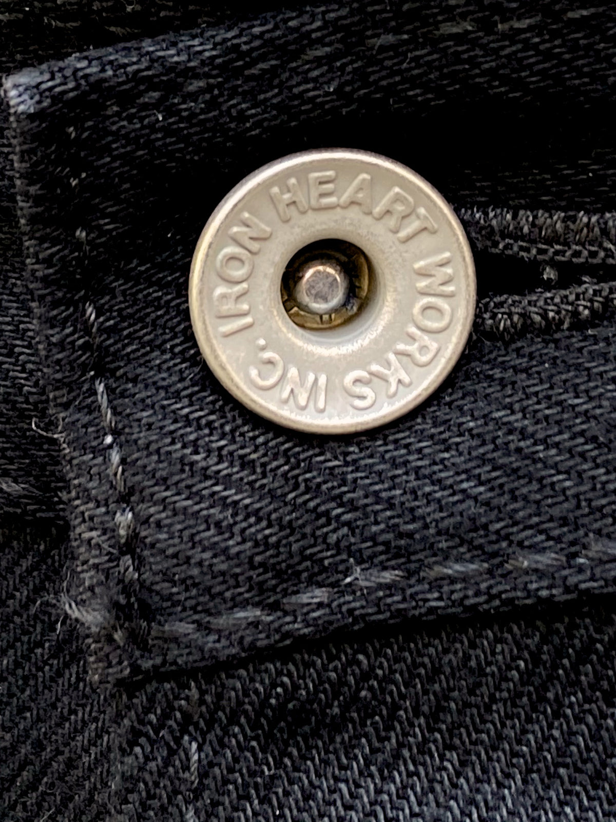 Iron Heart IH-888S-142bb 14oz Medium/High Rise Tapered  - Black/Black