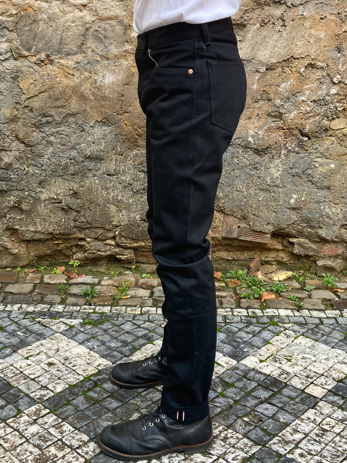 Momotaro Jeans 0405-B 15.7oz Black Selvedge Denim - High Tapered Fit