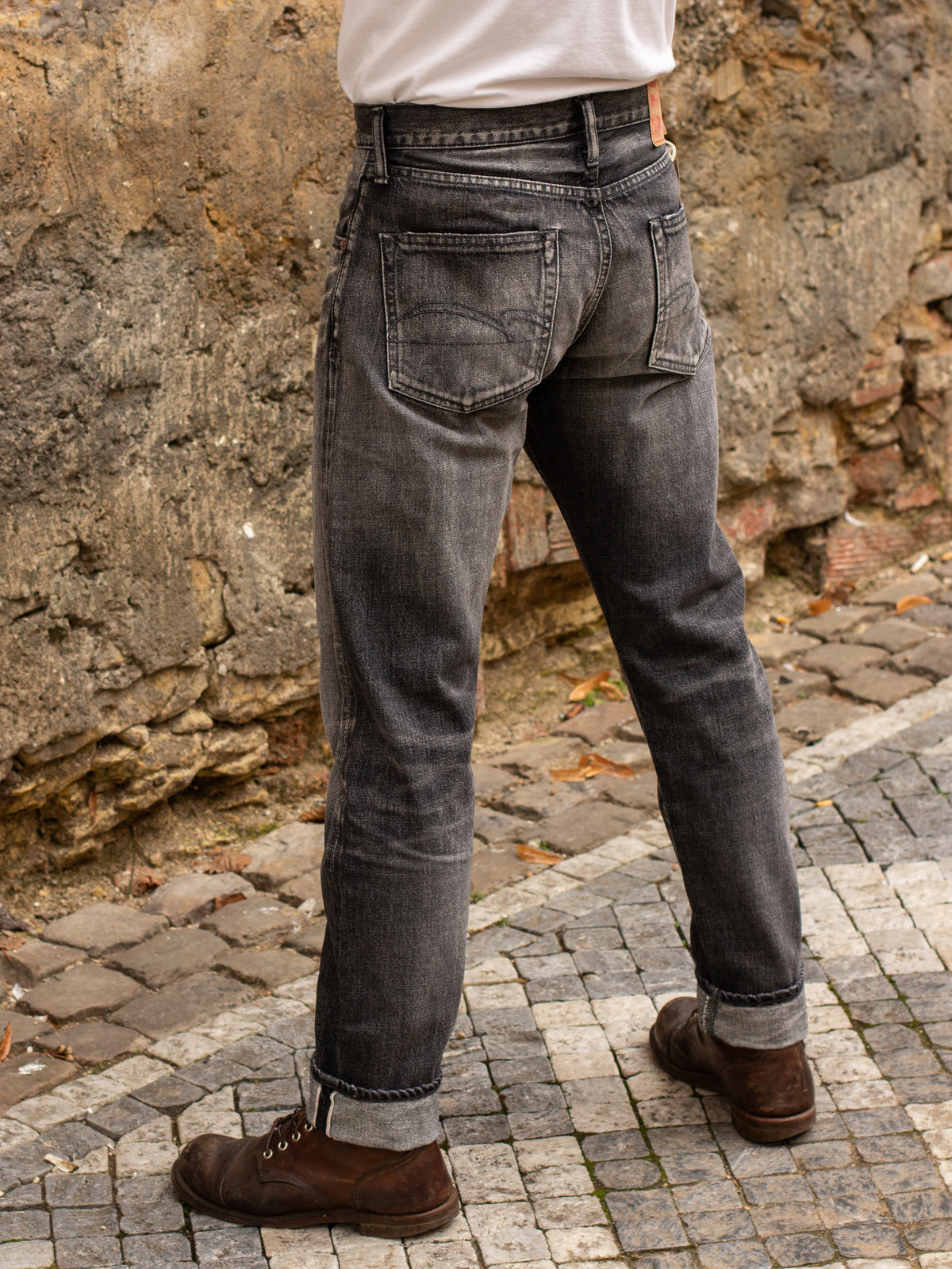 Studio d'Artisan D1826UB Ivy Used Wash Jeans