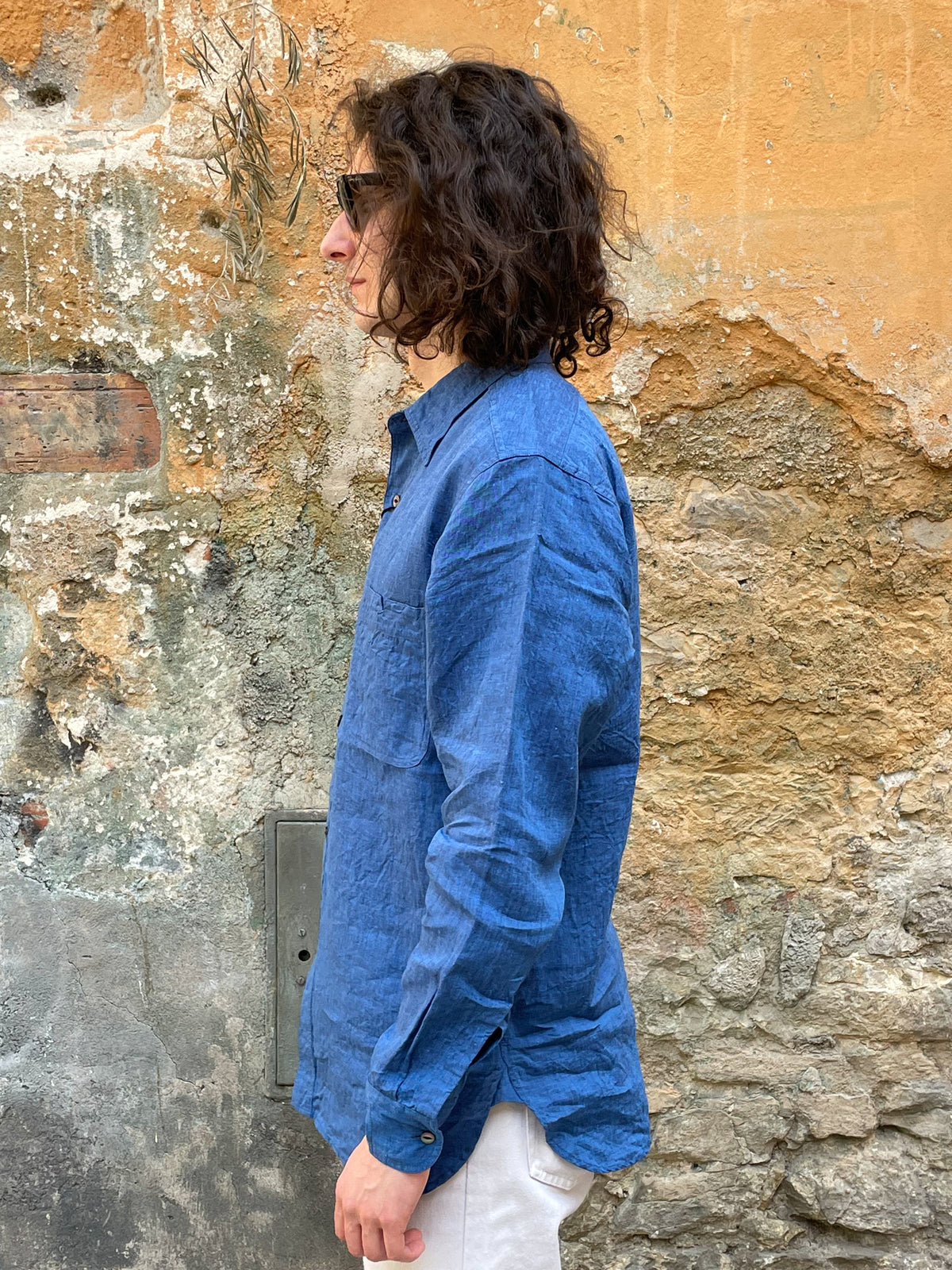 Black Sign French Linen Watch Cuffs Shirt / Sapphire Blue