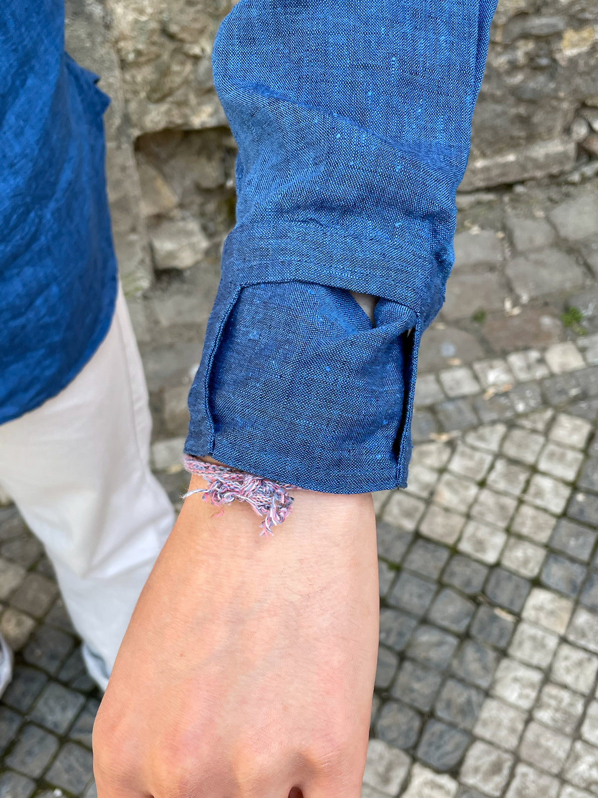 Black Sign French Linen Watch Cuffs Shirt / Sapphire Blue