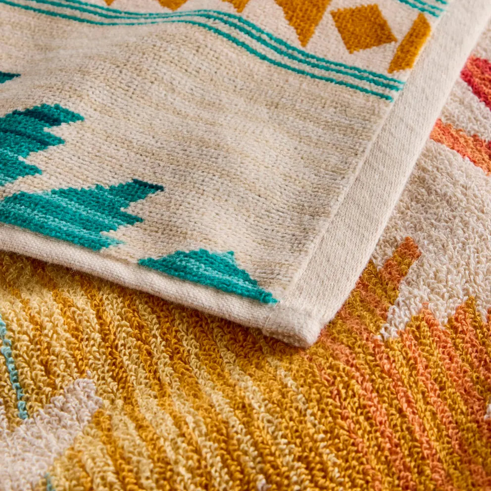Pendleton Oversized Jacquard Spa Towel - Sunset Pass (XB233-57305)