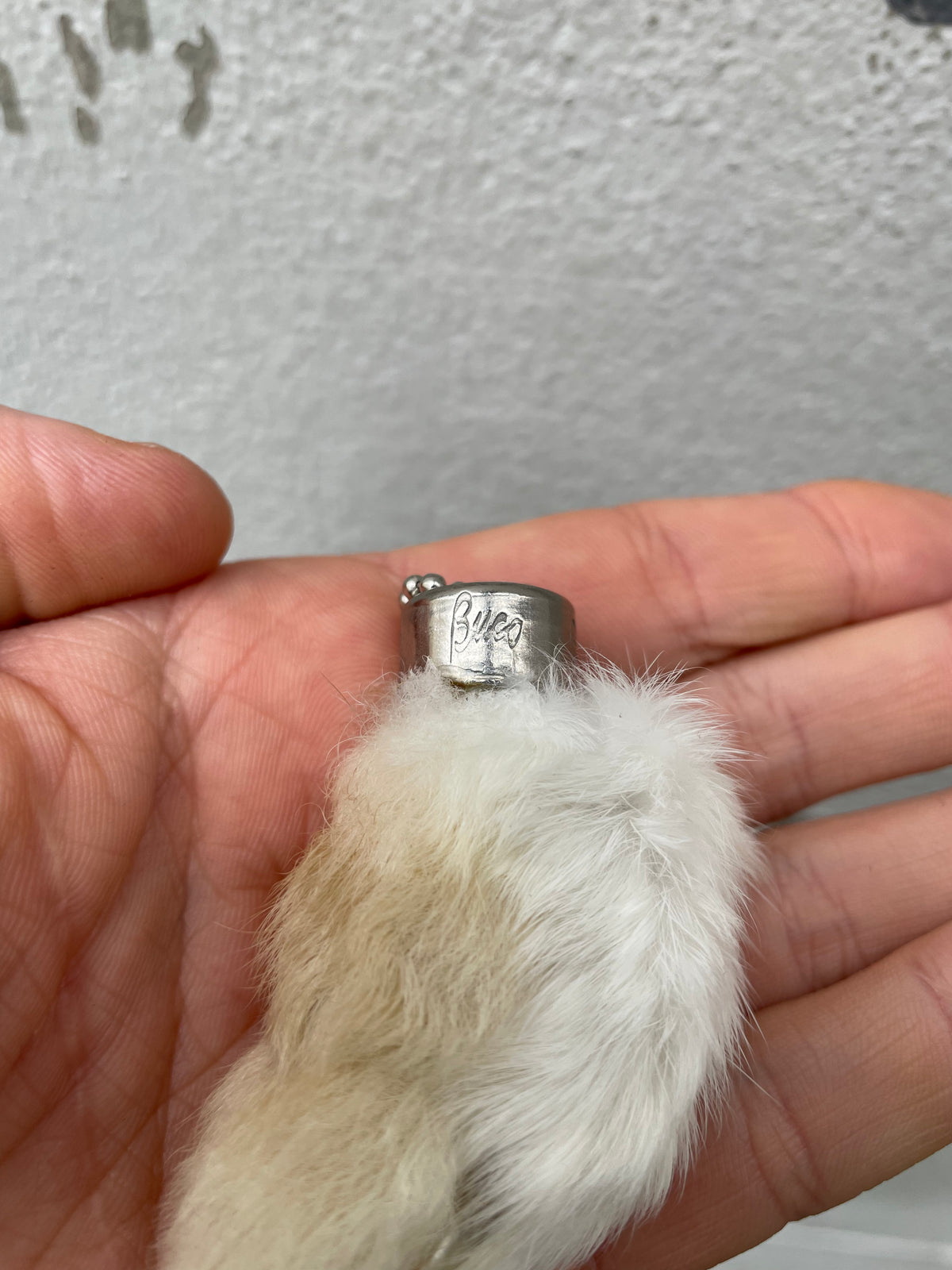 The Real McCoy’s Buco Rabbit Foot Key Chain - White (BA25101)