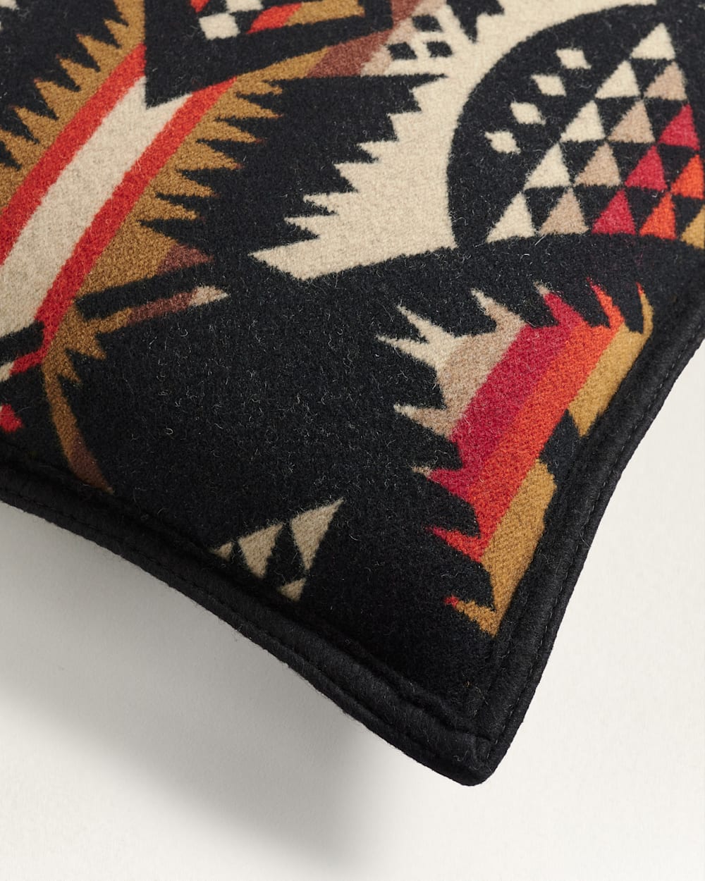 Pendleton Jacquard Pillow 16” × 16” – Nehalem Black (XP515 57284)