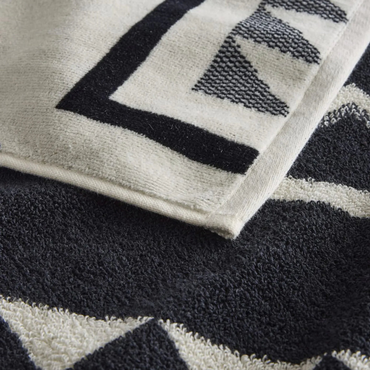 Pendleton Oversized Jacquard Spa Towel Oxbow (XB233-57274)