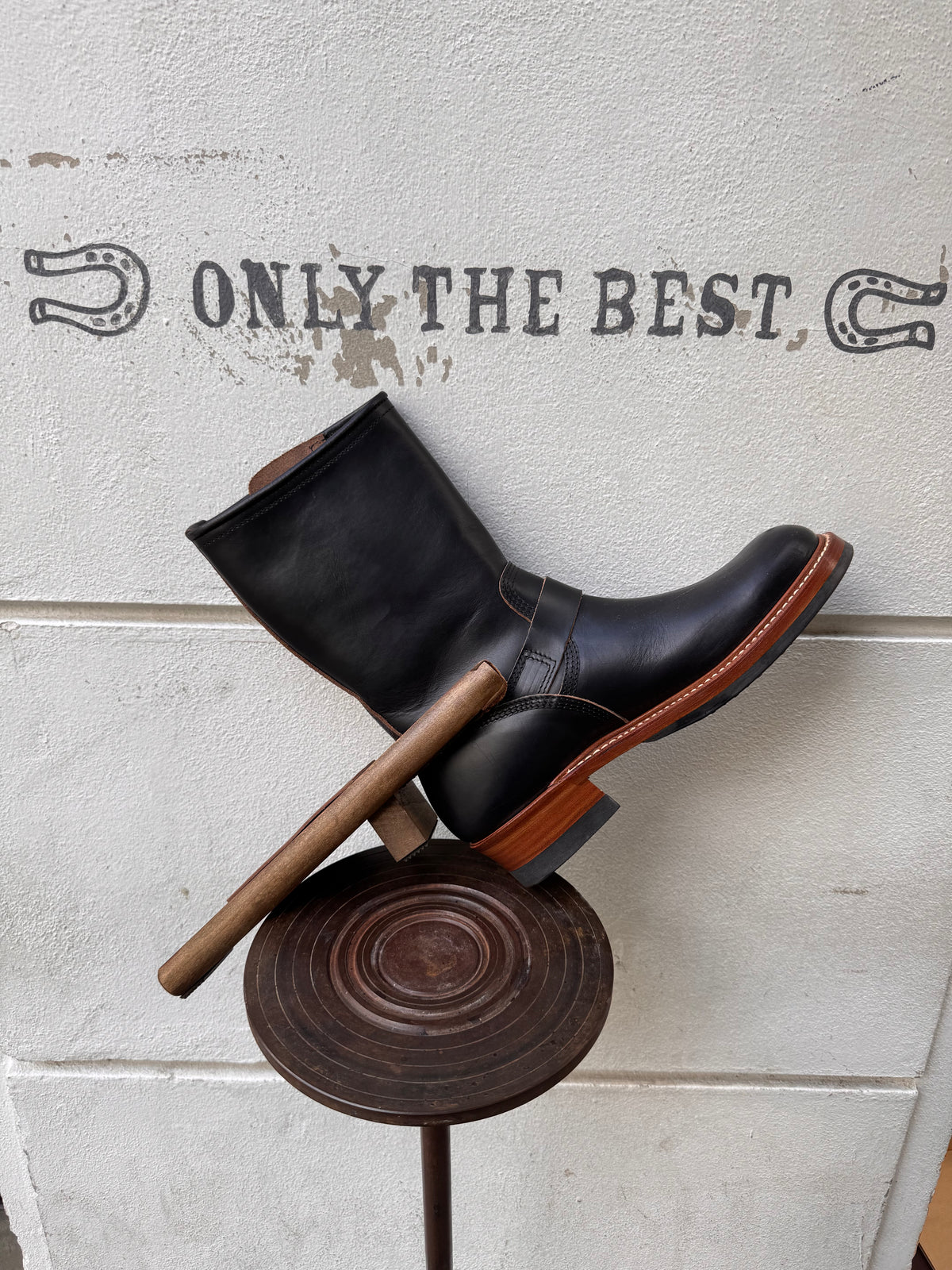GLADHAND Boot Jack – Wood