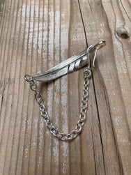 First Arrow’s KAZEKIRI Feather Chain Bracelet – BR-151