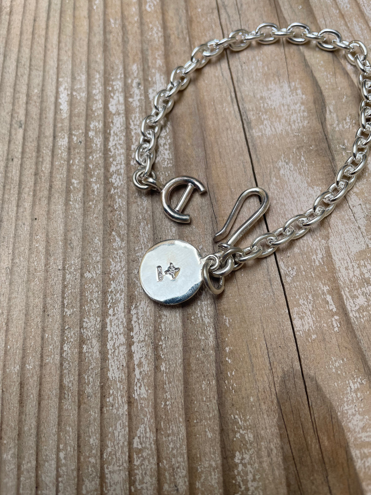 First Arrow’s 1.5mm Chain Bracelet with Arrowhead Pendant – BR-323