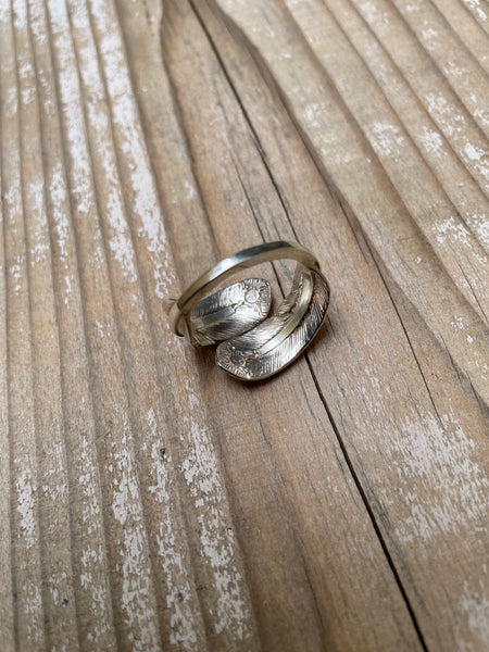 First Arrow's Double Feather Ring R-156