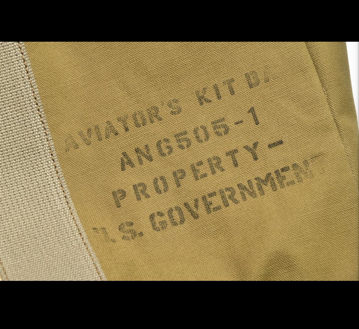 The Real McCoy's Aviator’s Kit Bag 6505-1 – Khaki (MA22101 040)