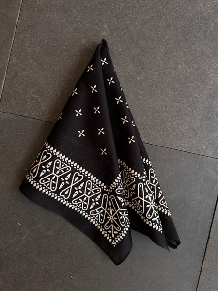 The Real McCoy’s Bandana “Cross” – Black (MA26011 030)