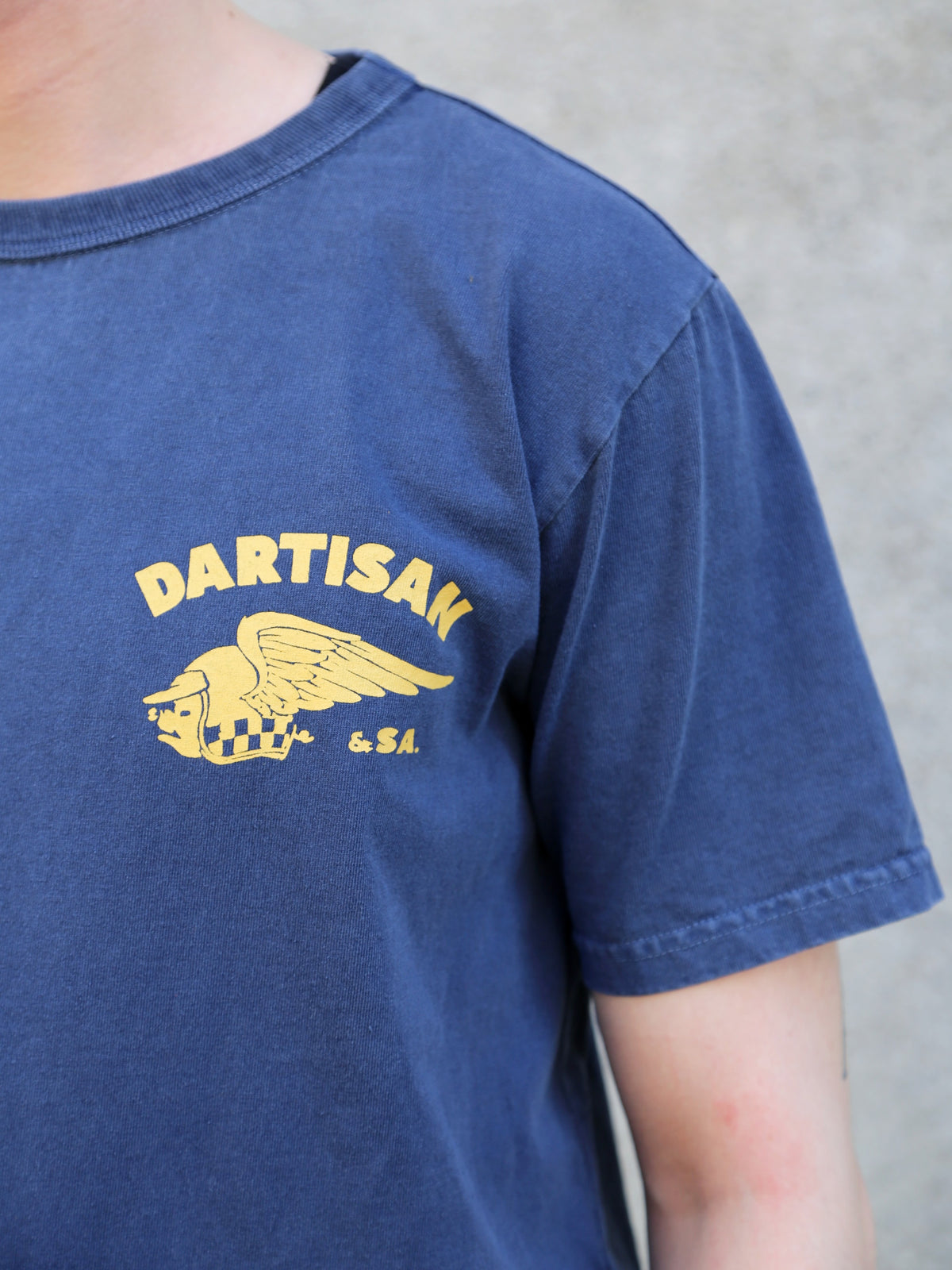 Studio d'Artisan "Pigment Print T-Shirt" – Navy (8163B)