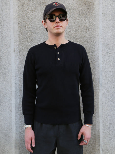 Studio d'Artisan Thermal Henley Waffle – Black (9937)