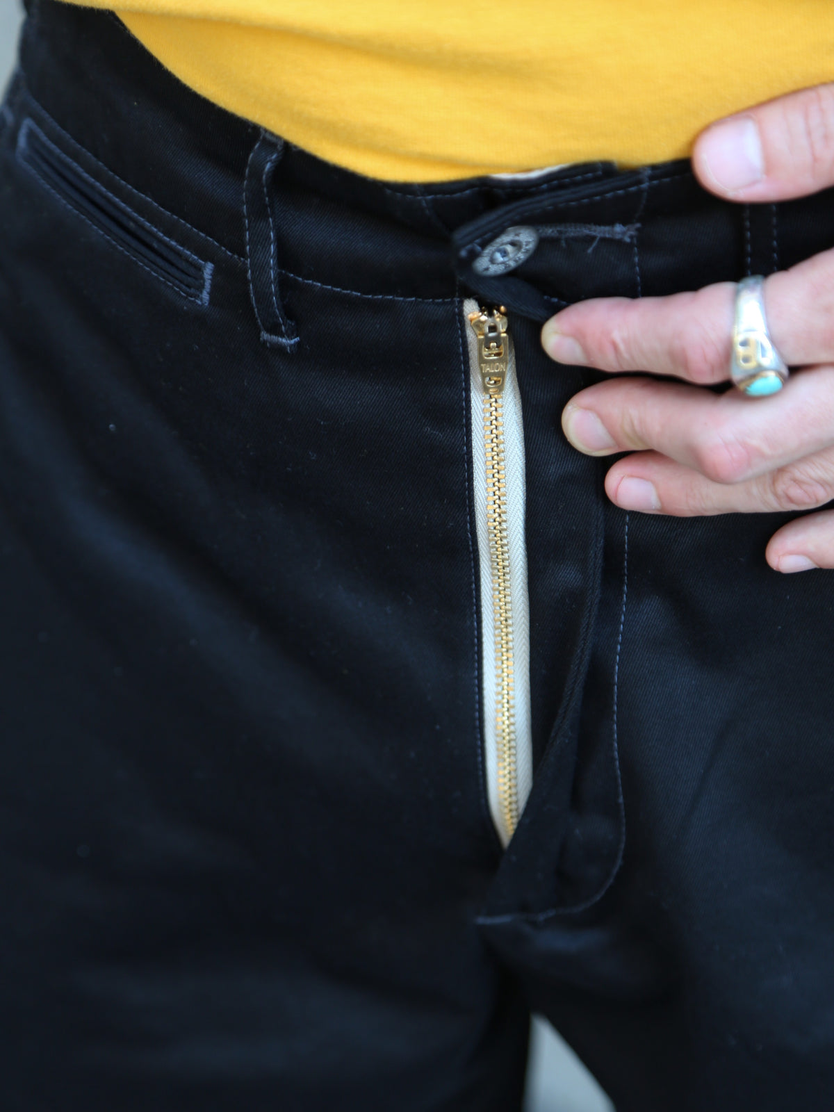 Buzz Rickson's 1945 Chino Shorts – Black (BR52381A)