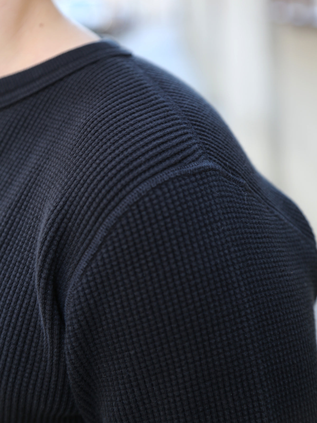 Studio d'Artisan Thermal Henley Waffle – Black (9937)