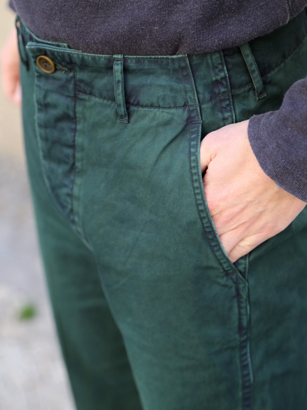 Studio d'Artisan Indigo Veil Chino Trousers – Indigo Green (1923)