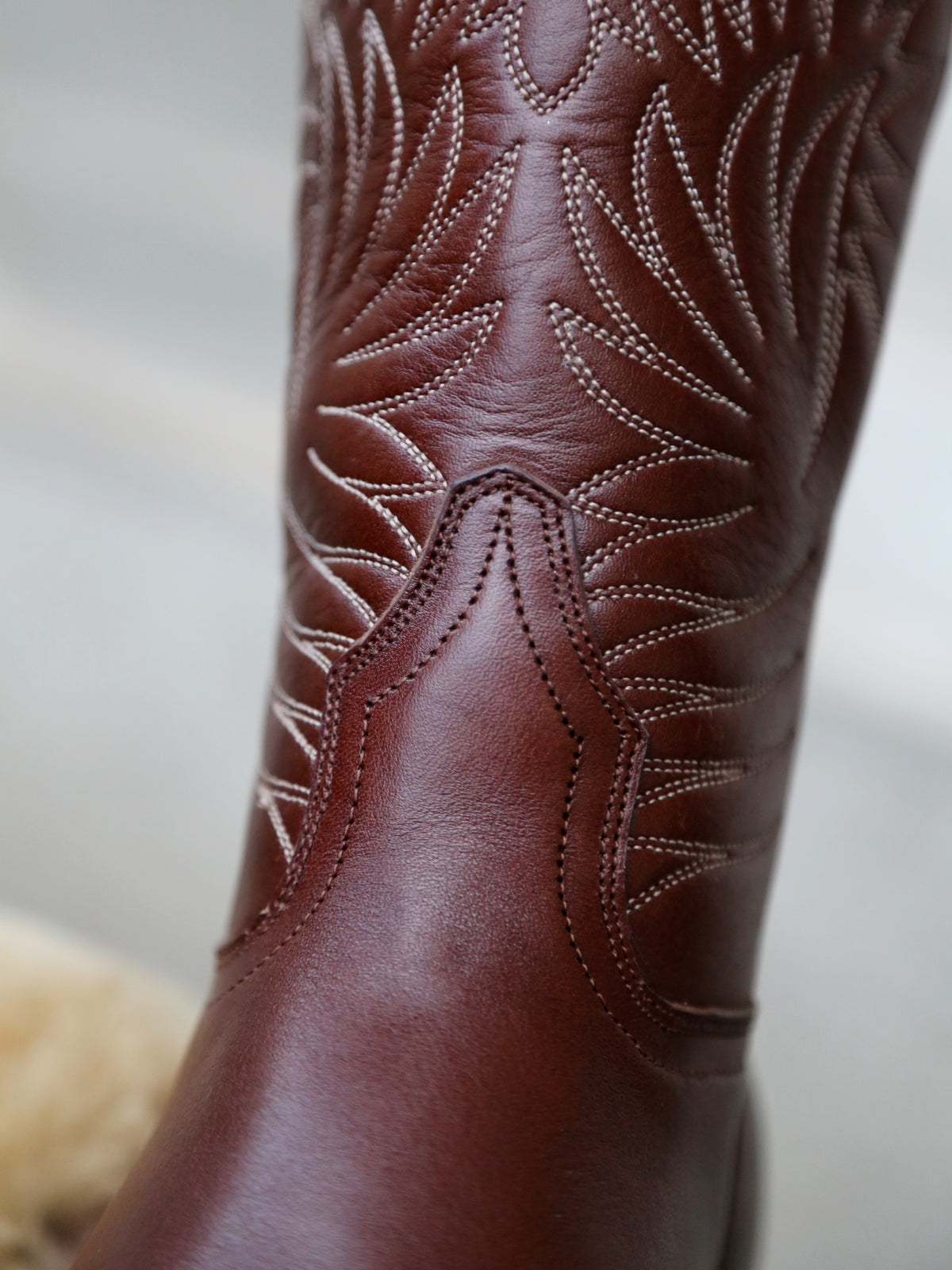 Unmarked Durango Boots V2 – Brown (for Woman)