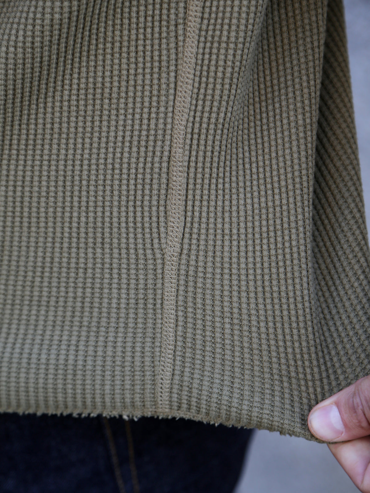Studio d'Artisan Thermal Long Sleeve Tee – Khaki (9936)