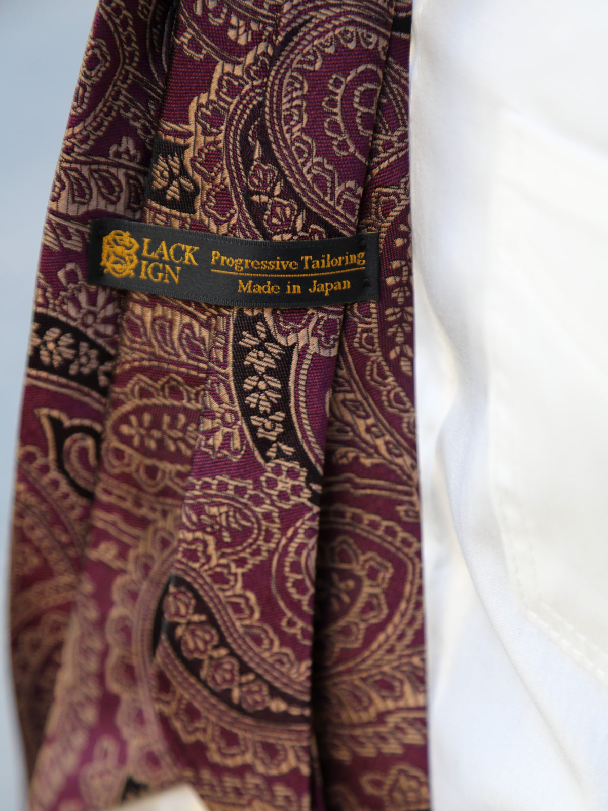 Black Sign Paisley Figures Neck Tie – Krug