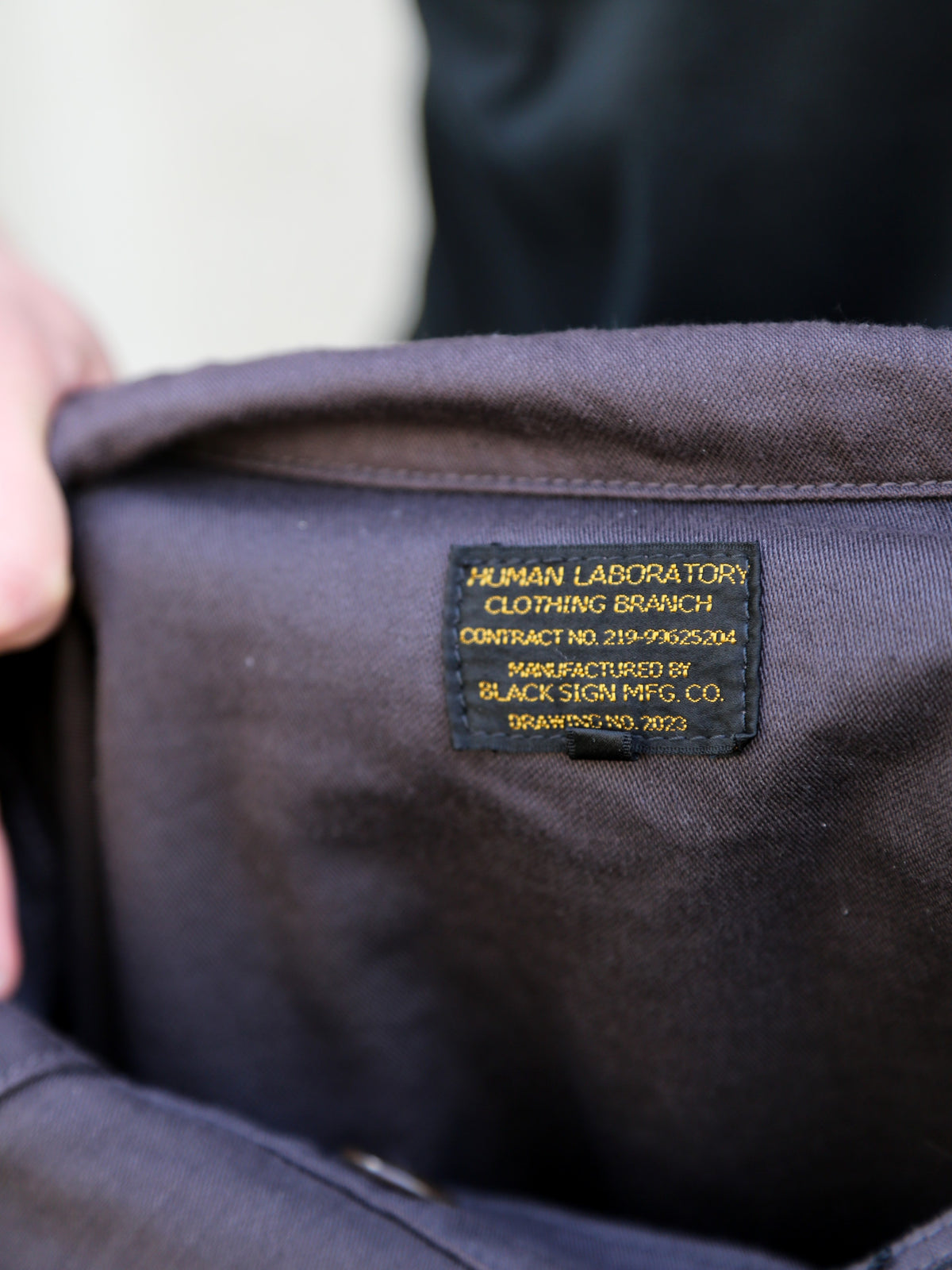 Black Sign Military Back Satin Hooded Deck Shirt – Mud Brown (BSSJ-25403)