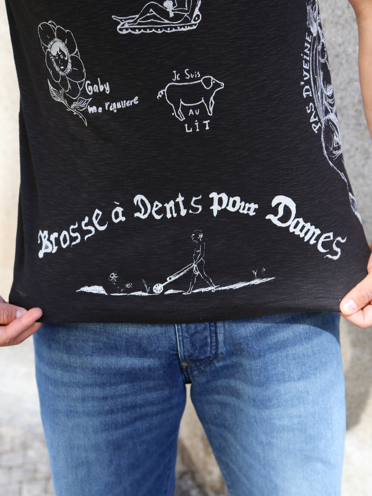 Fleurs de Bagne Tricot „Le Vice Dans Le Peau“ – Charcoal (FDB-TSSH-VICE-920)