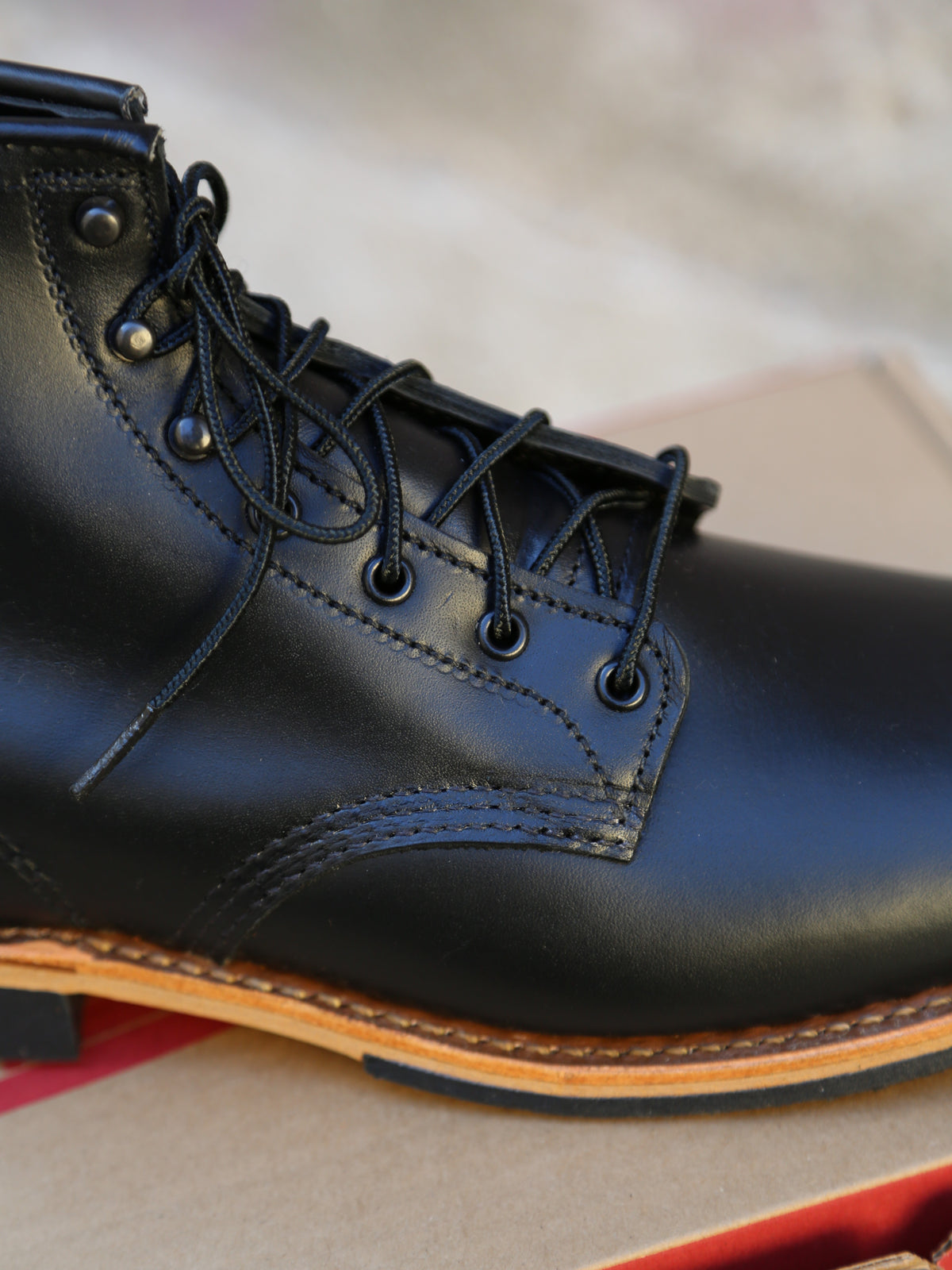 Red Wing Beckman – Black Excalibur Leather (9423)