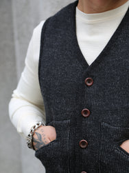 Fleurs de Bagne Le Gilet “Emile" – Charcoal