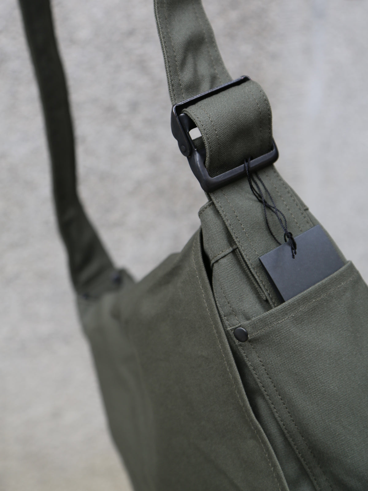 Black Sign Chronicle Bag – Field Green (BSSA-26601)